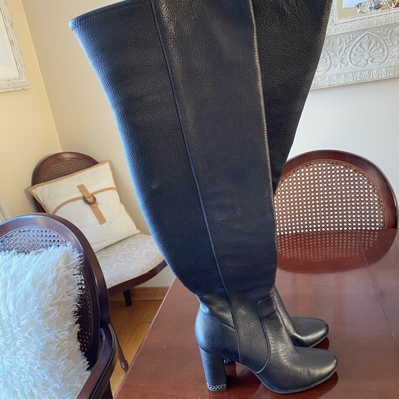 Michaels Kors Leather knee high heel boots - Picture 4 of 11